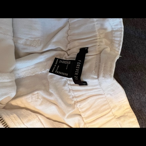 Forever 21 shorts - Picture 3 of 6